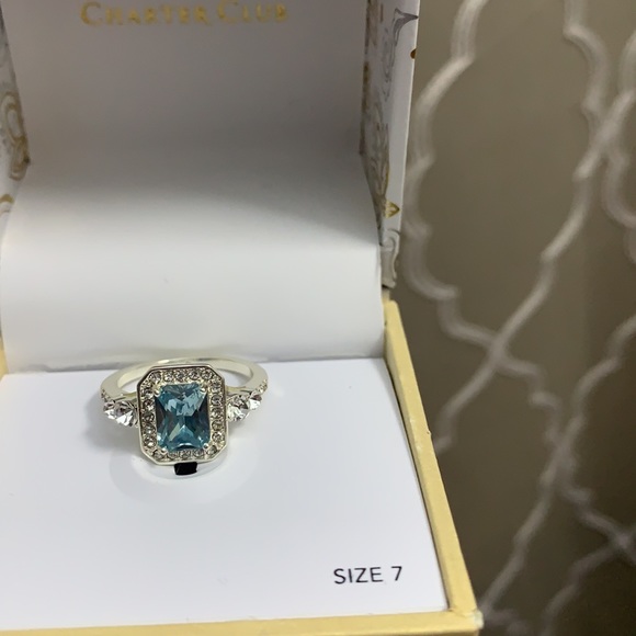 Silver ring - Picture 2 of 2